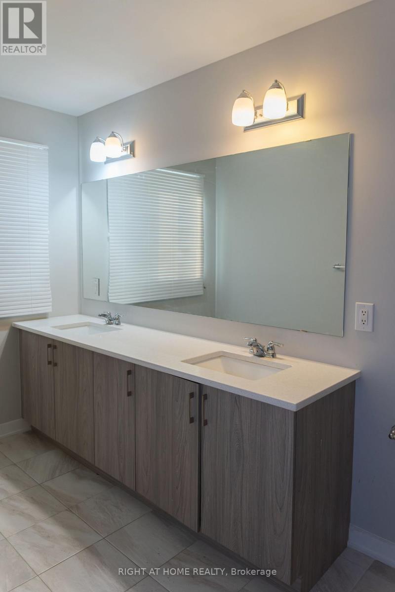 76 Kindred Row, Ottawa, ON