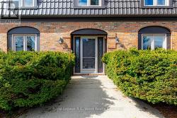 9 WOODCOCK DRIVE Tillsonburg, ON N4G 4L7