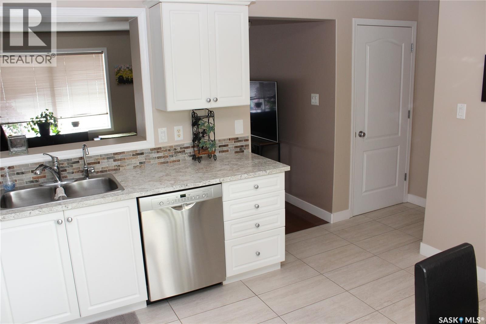 2702 Cranbourn Crescent, Regina, SK