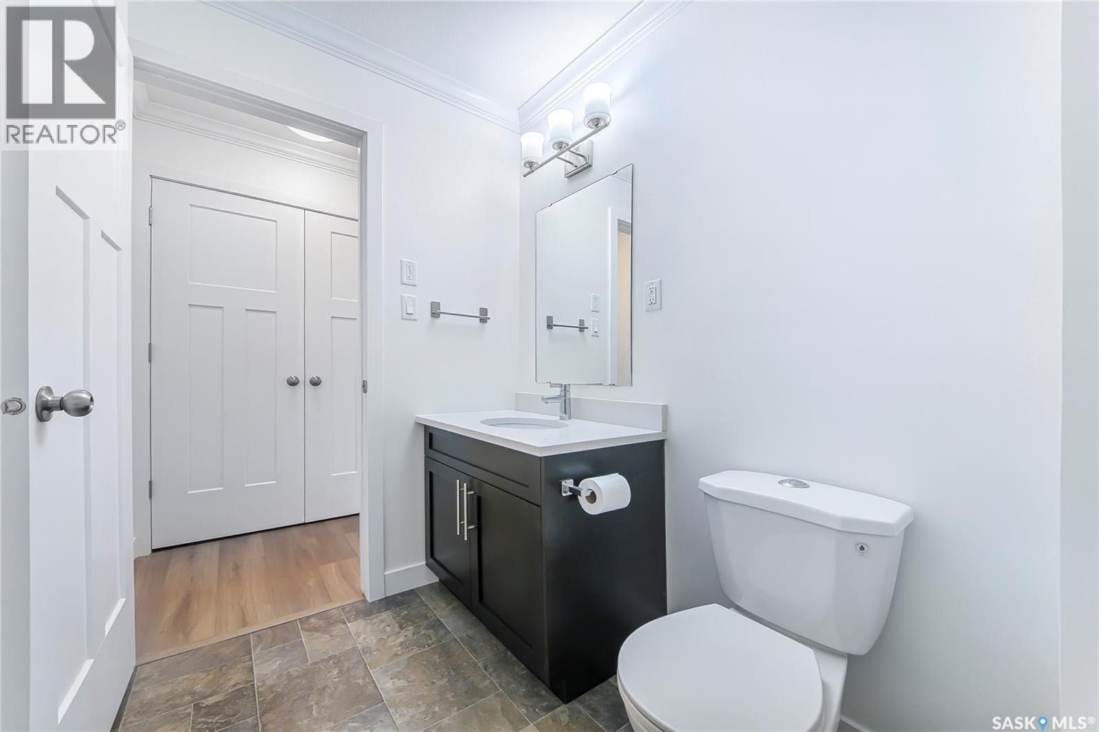 256 250 Akhtar Bend, Saskatoon, SK