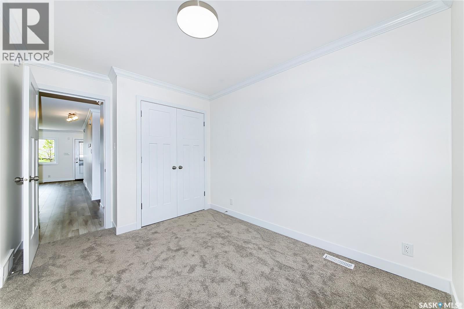 256 250 Akhtar Bend, Saskatoon, SK