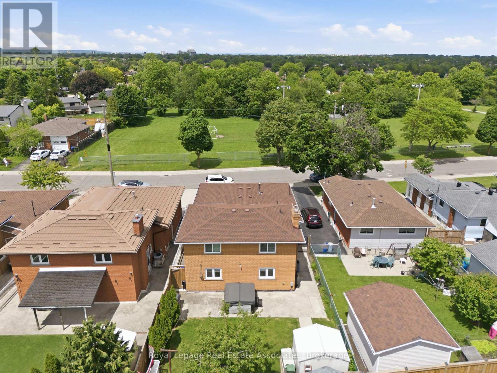 477 Queen Victoria Drive, Hamilton, ON