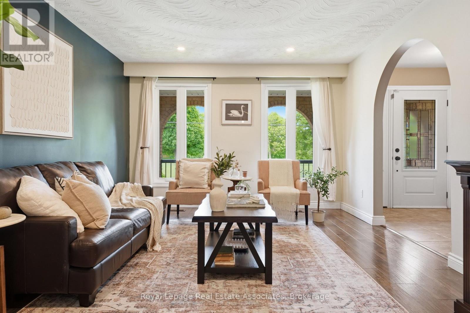 477 Queen Victoria Drive, Hamilton, ON