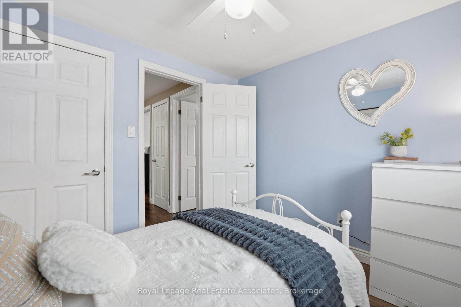 477 Queen Victoria Drive, Hamilton, ON
