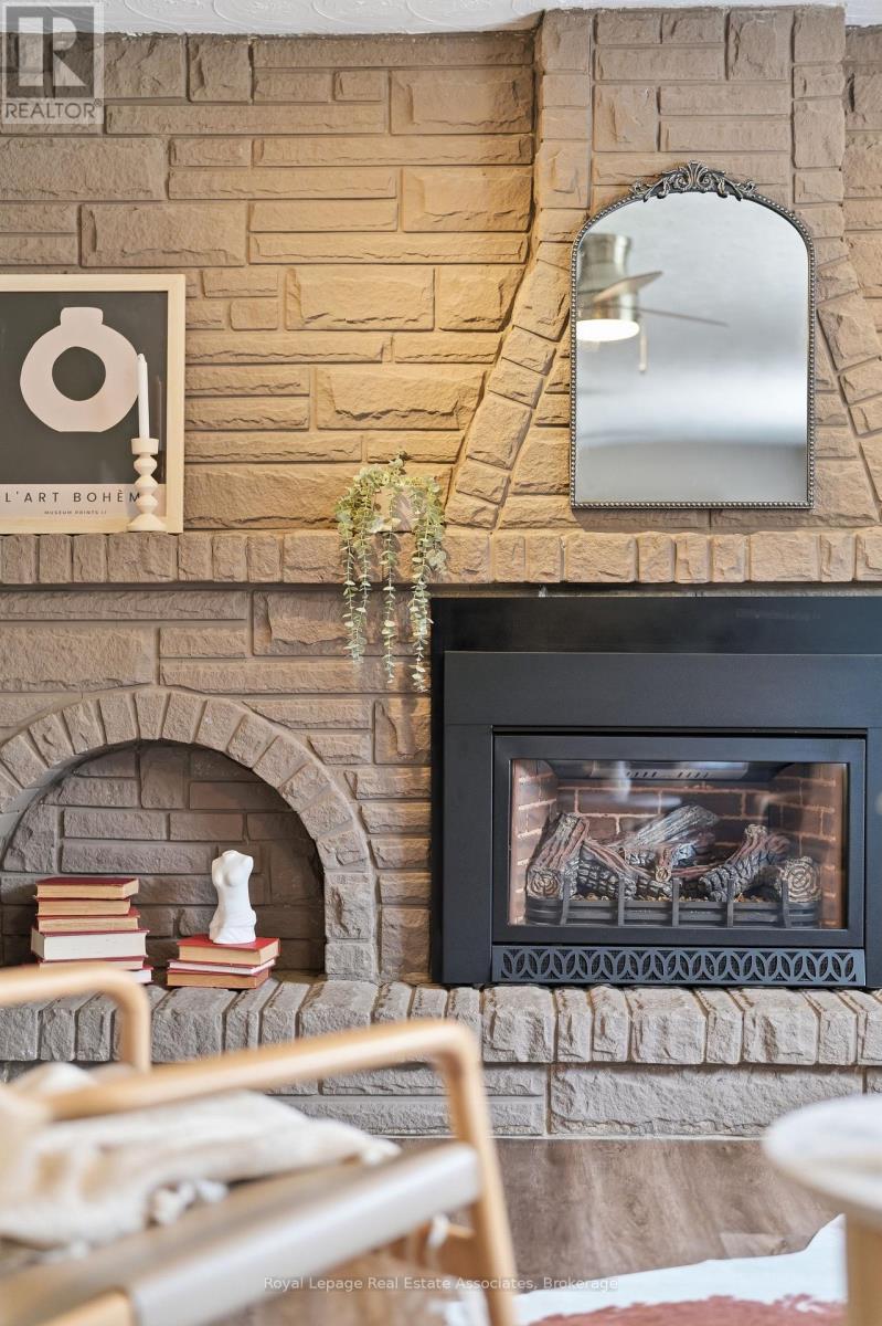 477 Queen Victoria Drive, Hamilton, ON