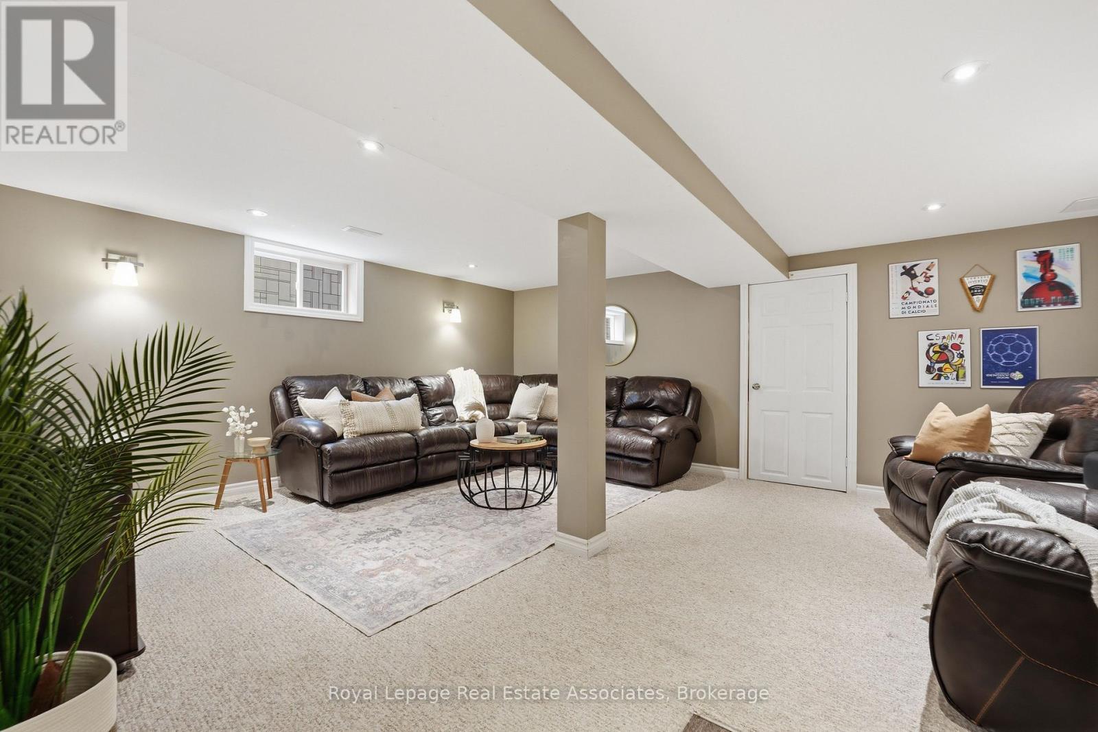 477 Queen Victoria Drive, Hamilton, ON