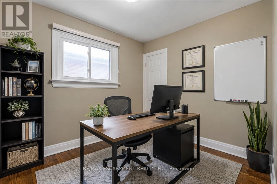 Virtually Staged - 2350 Gareth Road, Mississauga, ON