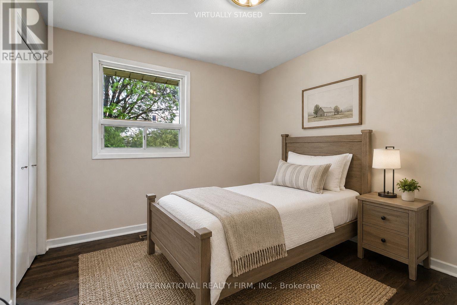 33 Kendleton Drive, Toronto, ON