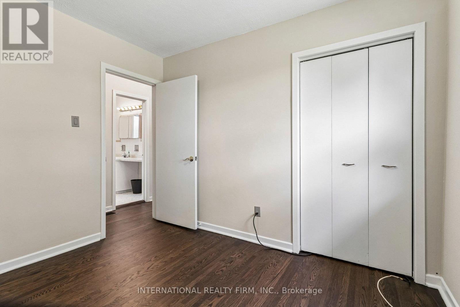 33 Kendleton Drive, Toronto, ON