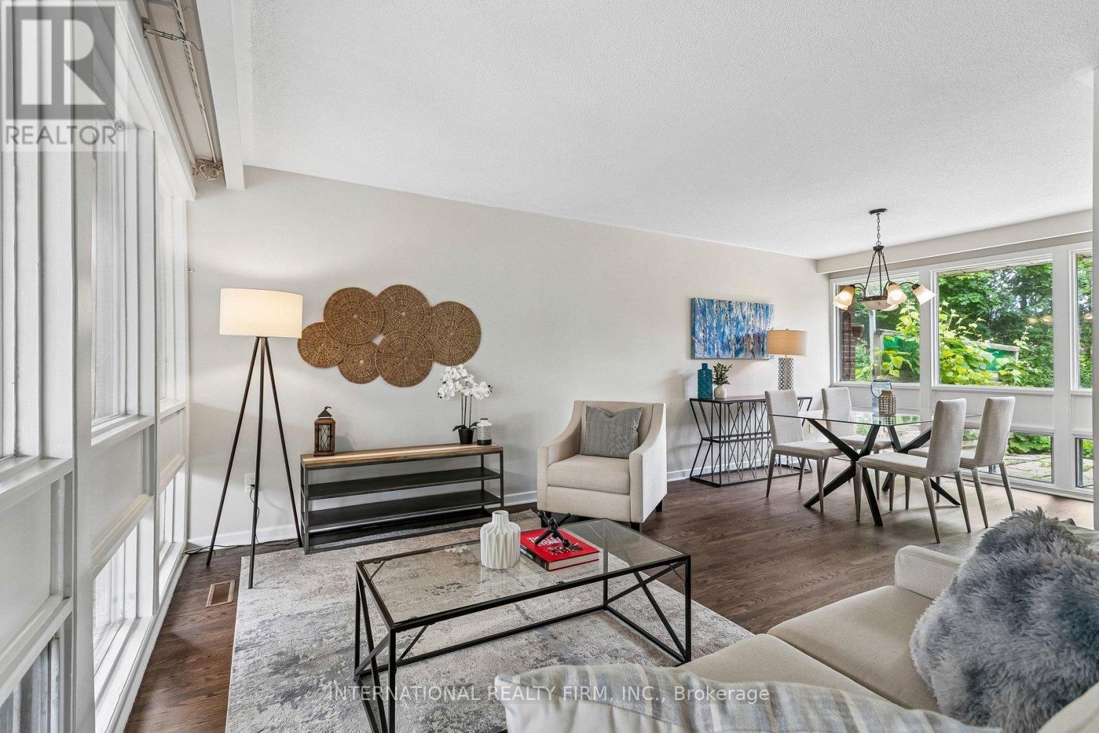33 Kendleton Drive, Toronto, ON