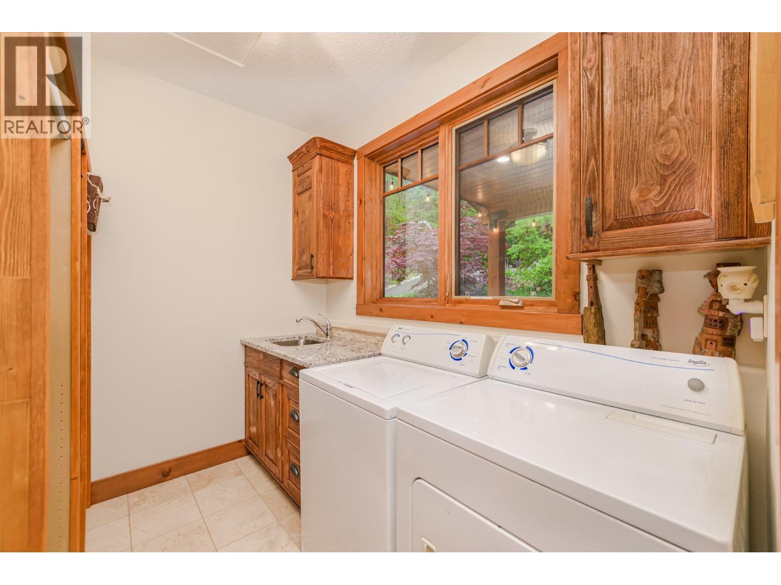 82 Walker Road, Enderby, BC