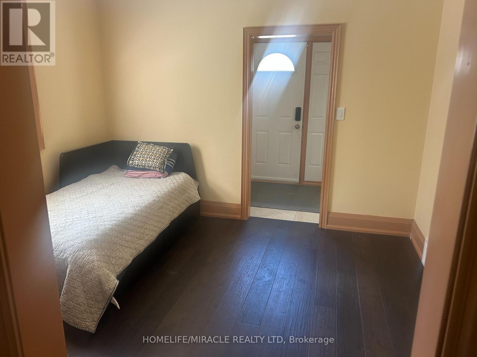 31 Bowman Street, Hamilton, ON