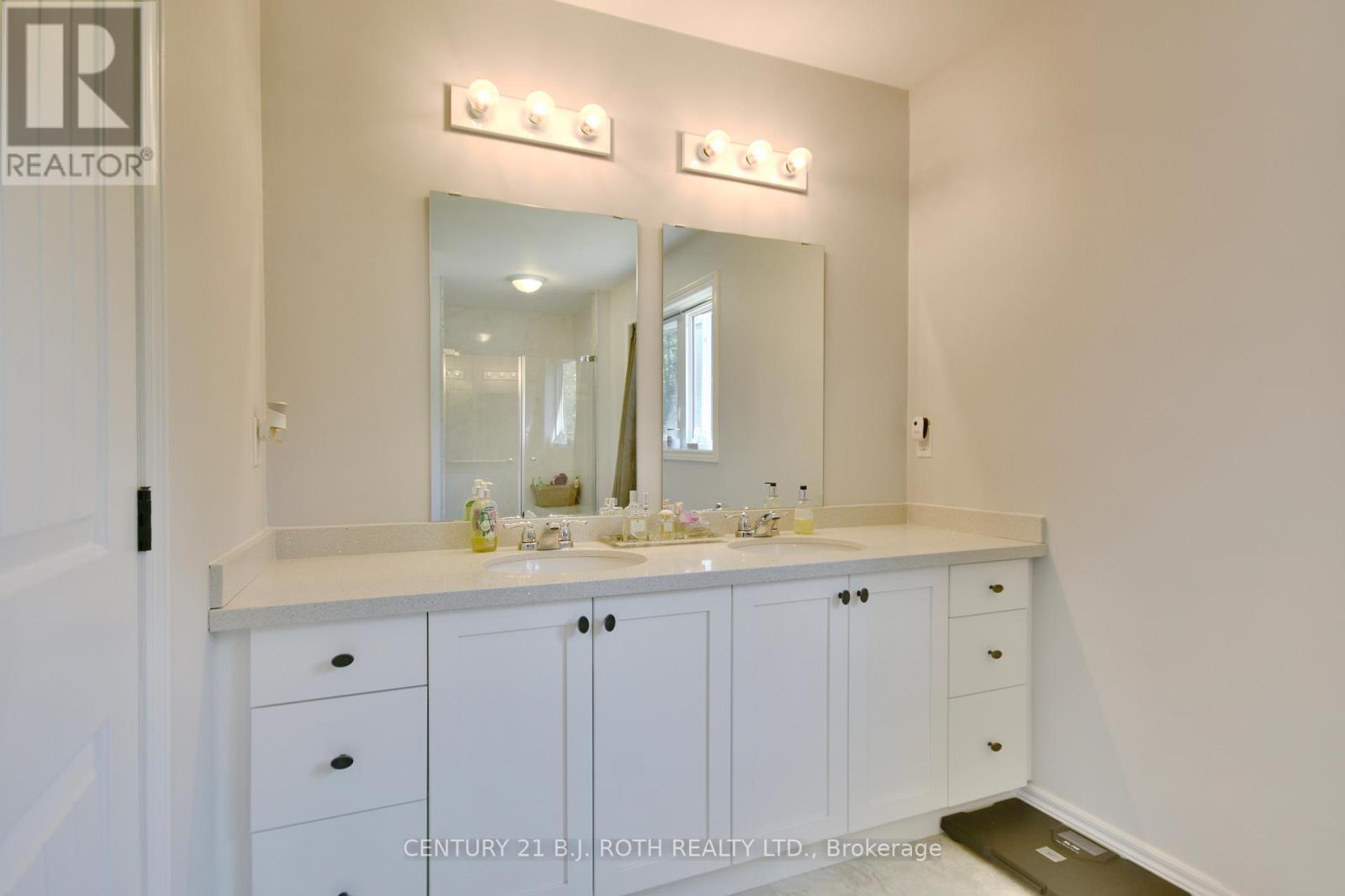 5 Gerus Road, Tiny, ON