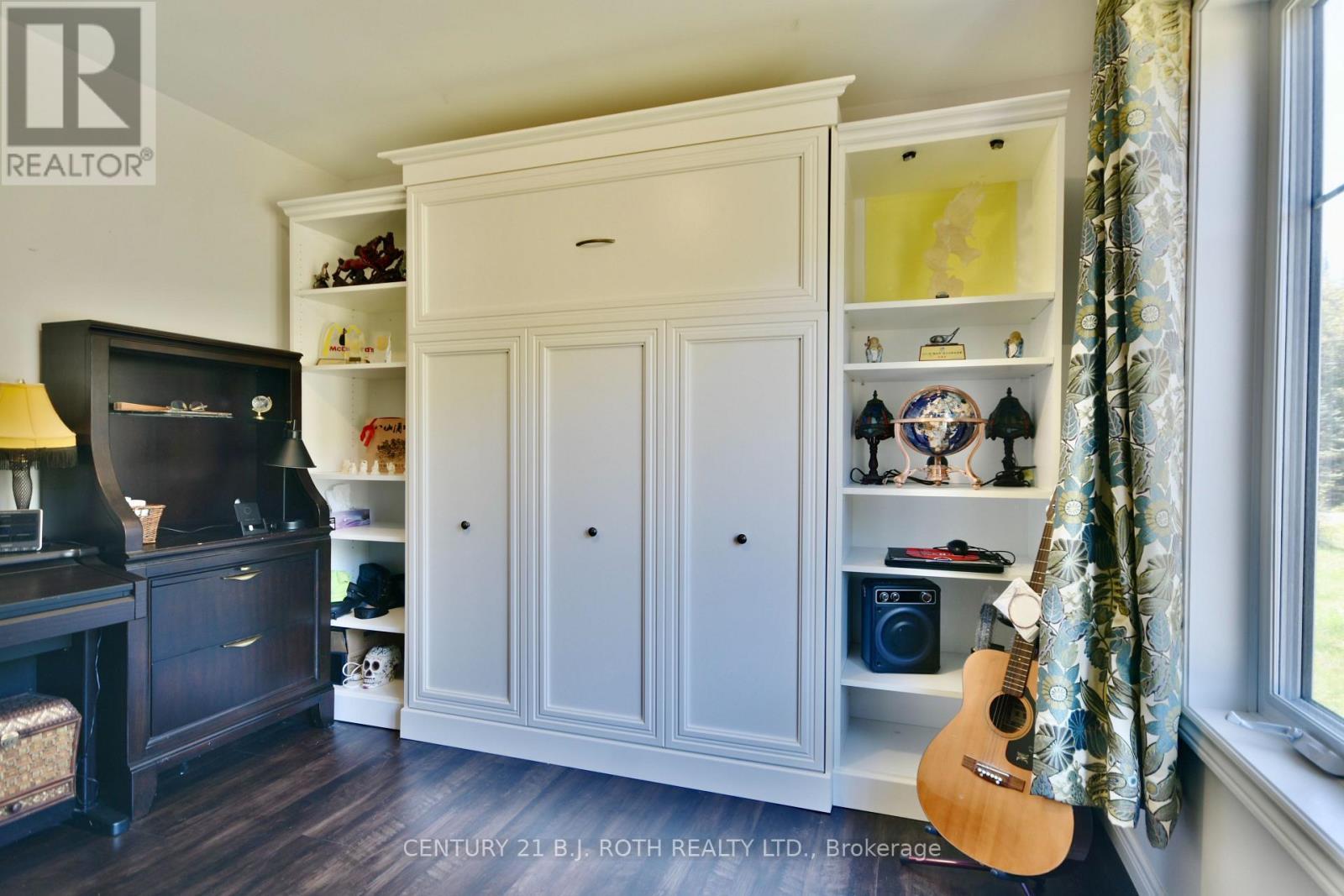 5 Gerus Road, Tiny, ON