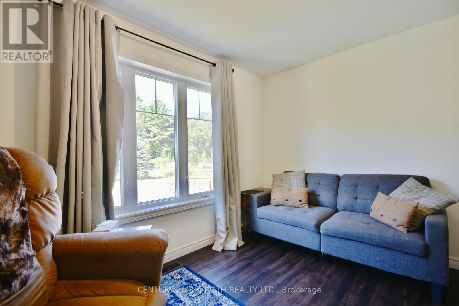 5 Gerus Road, Tiny, ON