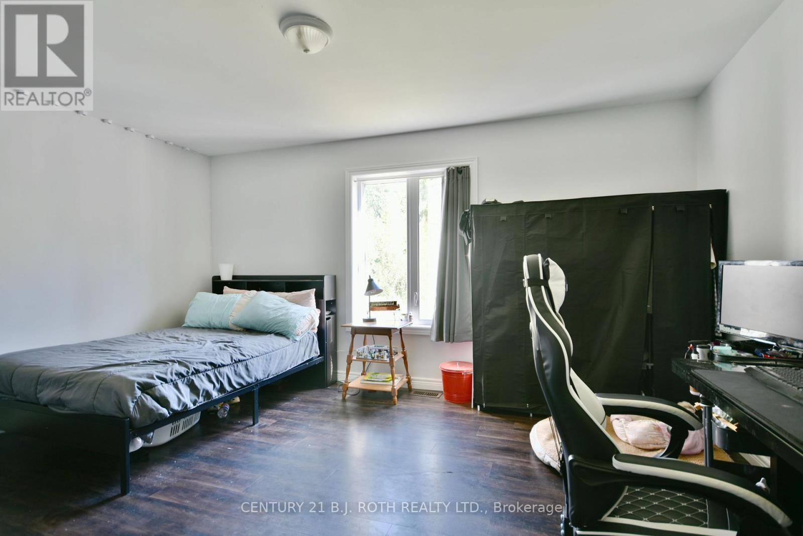 5 Gerus Road, Tiny, ON