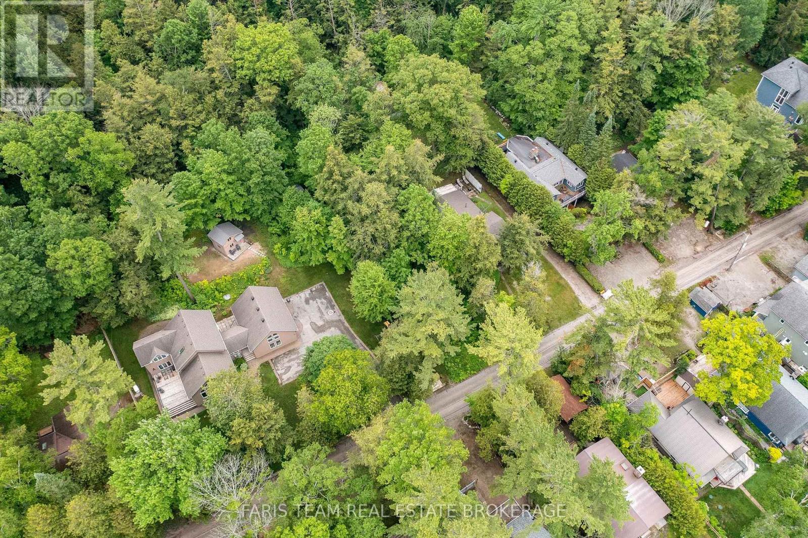 23 East Beach Road, Tiny, ON