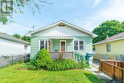 244 ANNIS STREET Oshawa (Lakeview), ON L1H 3P4