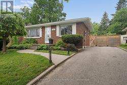 1267 AMUNDSEN AVENUE Peterborough (Northcrest Ward 5), ON K9H 6T5