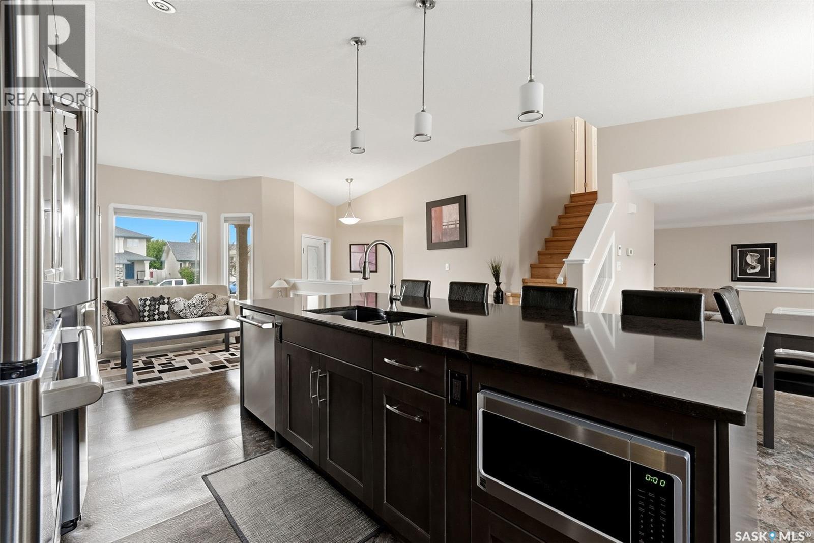 412 Fairway Road N, Regina, SK