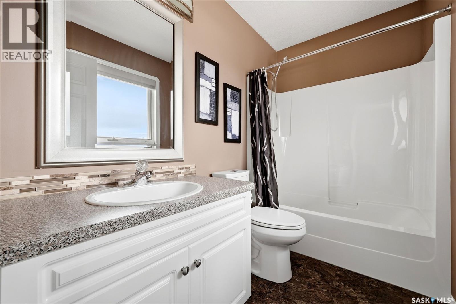 412 Fairway Road N, Regina, SK