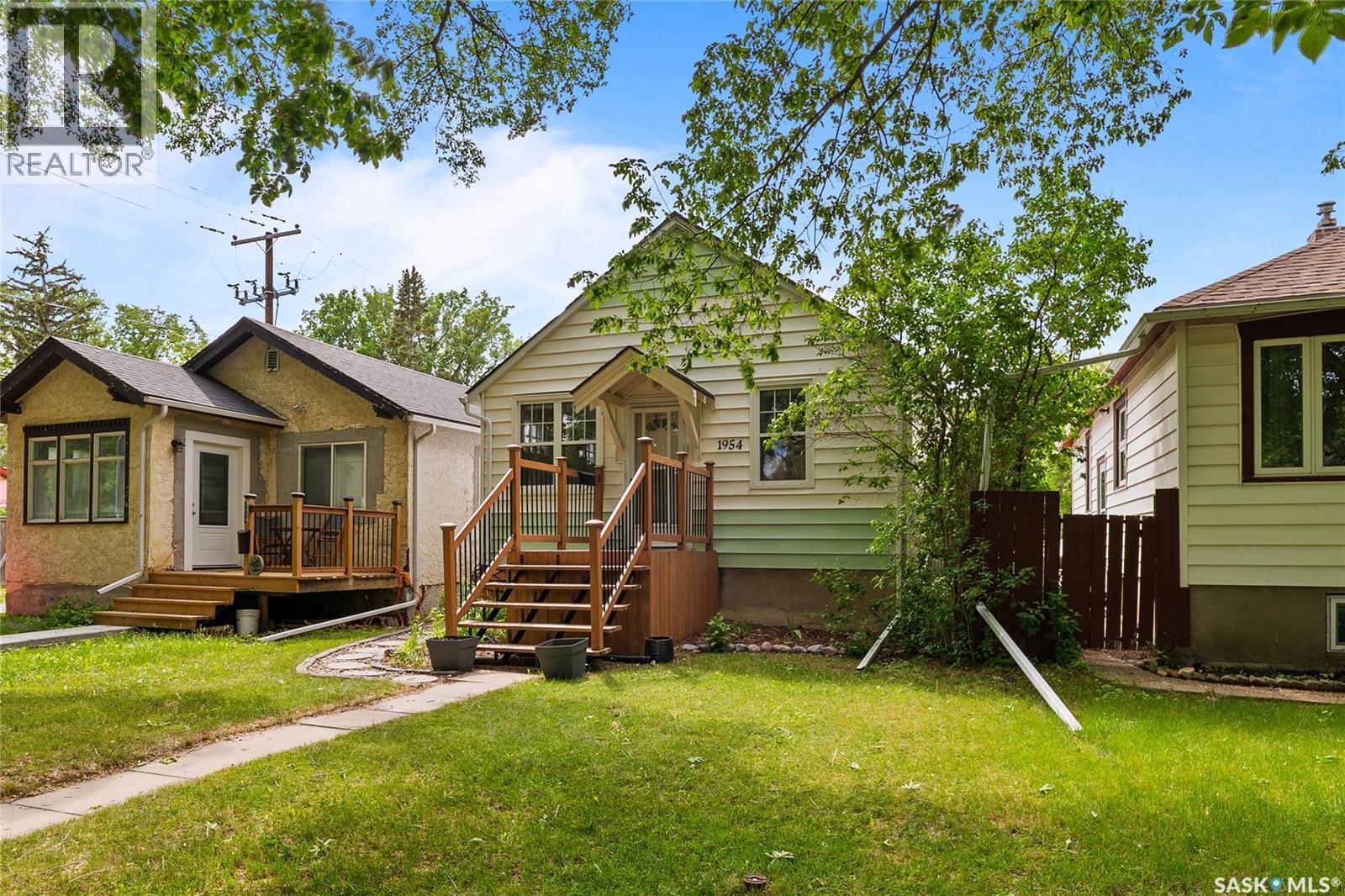 1954 Athol Street, Regina, SK