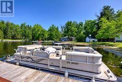Pontoon Boat - 