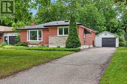489 RAYMOND STREET Peterborough (Northcrest Ward 5), ON K9H 5M7
