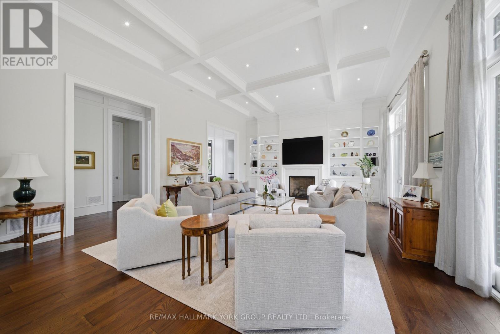 45 Adena Meadows Way, Aurora, ON