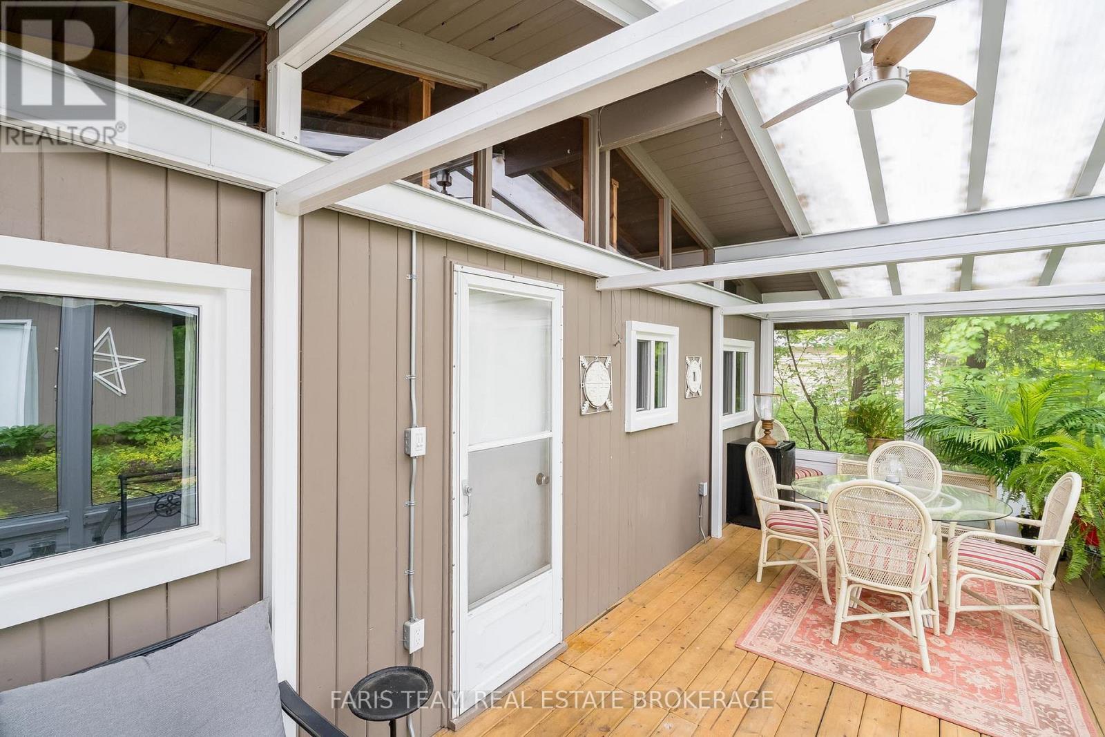 21 East Beach Road, Tiny, ON