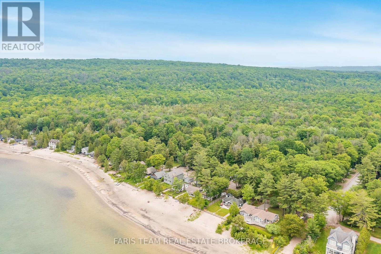 21 East Beach Road, Tiny, ON