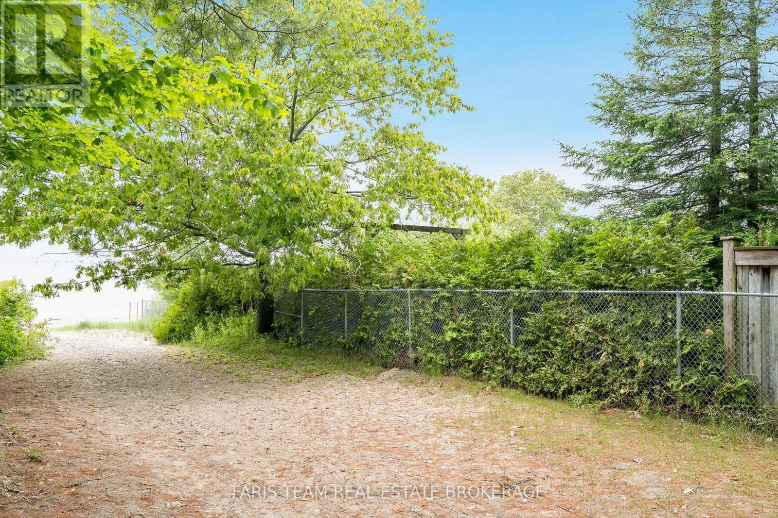 21 East Beach Road, Tiny, ON