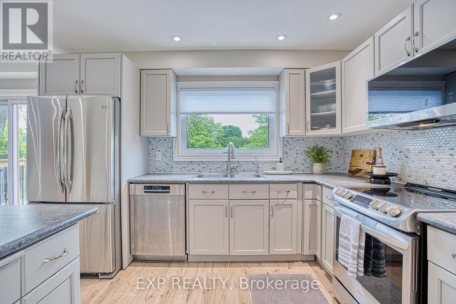 1340 Monmouth Drive, Burlington, ON