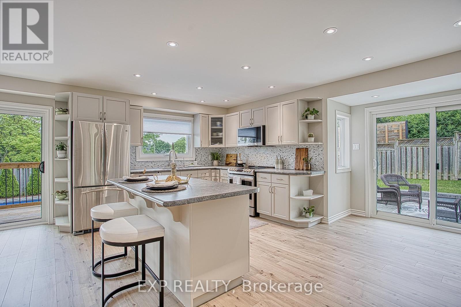 1340 Monmouth Drive, Burlington, ON