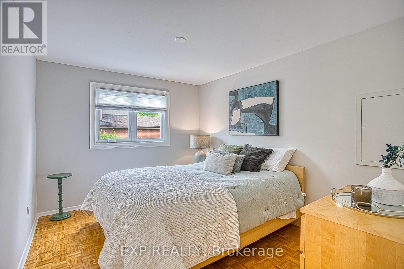 1340 Monmouth Drive, Burlington, ON