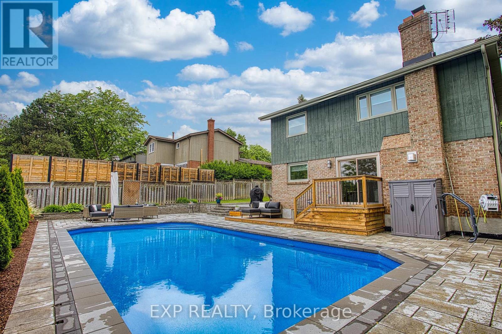 1340 Monmouth Drive, Burlington, ON