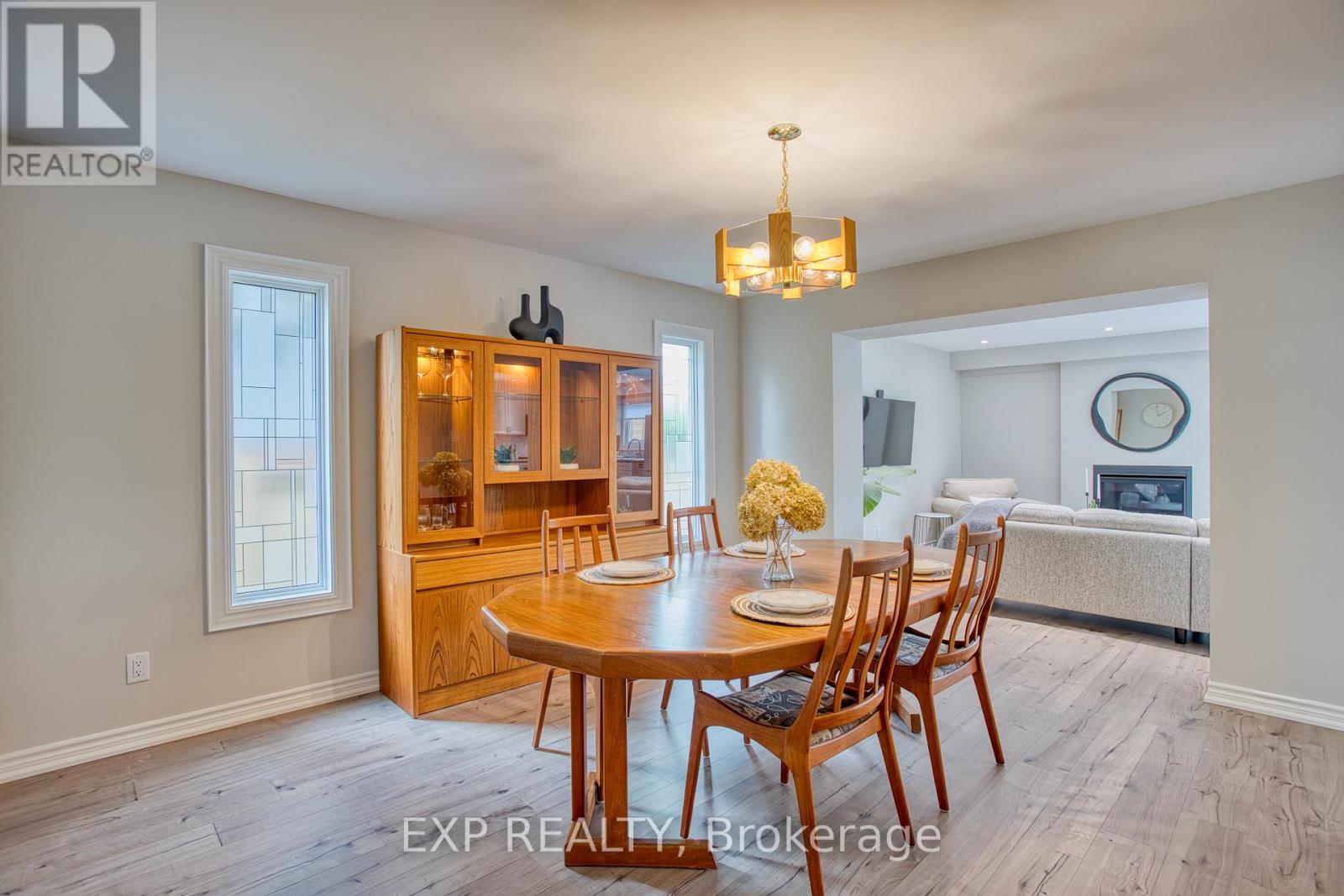 1340 Monmouth Drive, Burlington, ON
