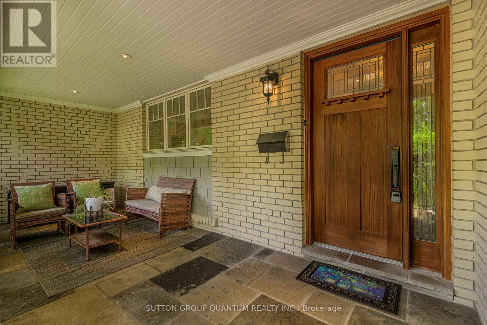 347 Pinetree Way, Mississauga, ON