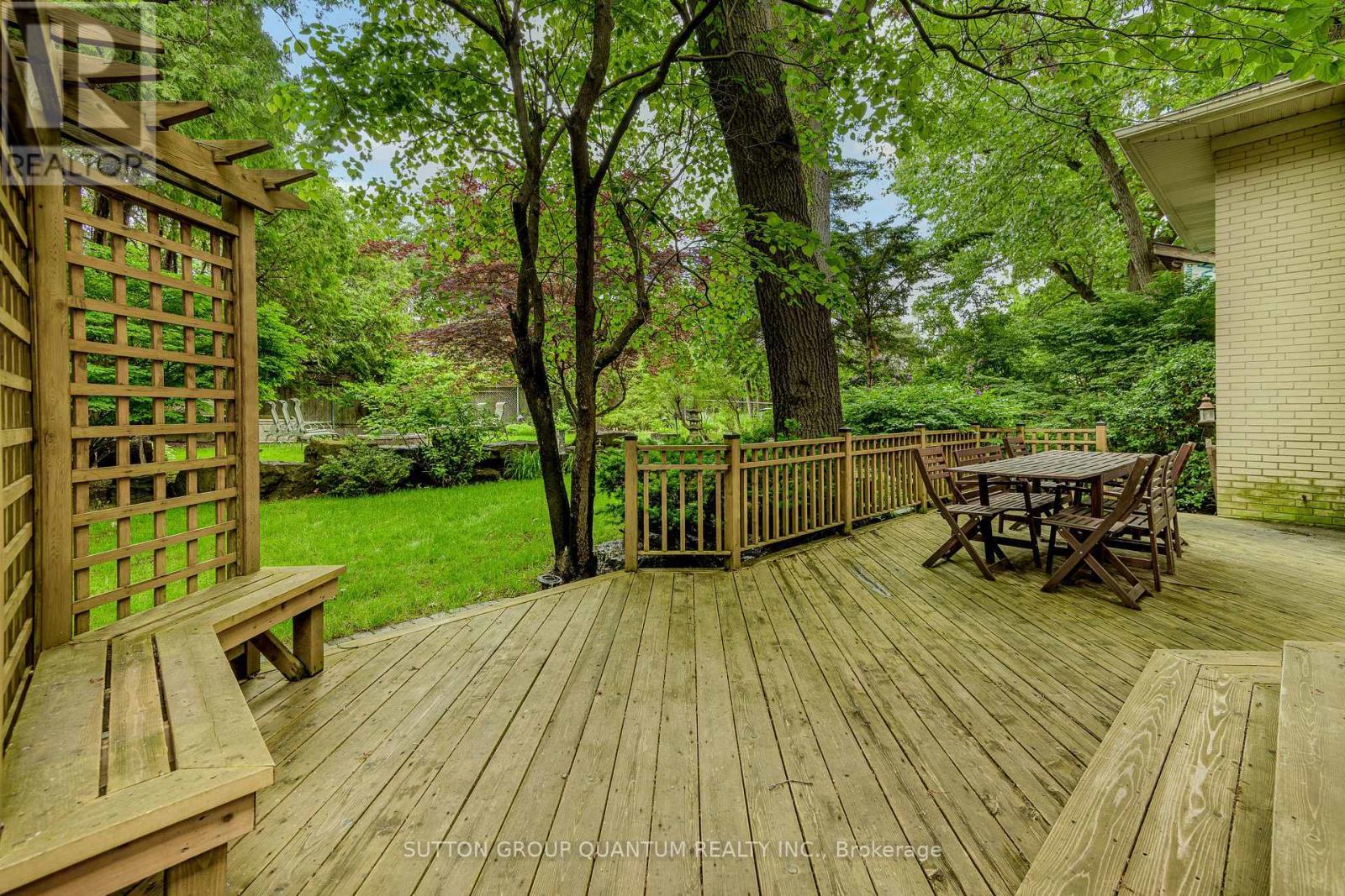 347 Pinetree Way, Mississauga, ON