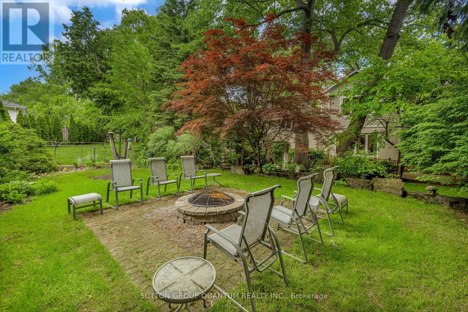 347 Pinetree Way, Mississauga, ON