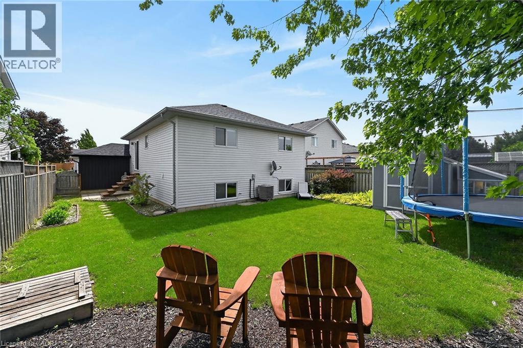 11 Stuart Street, Caledonia, ON