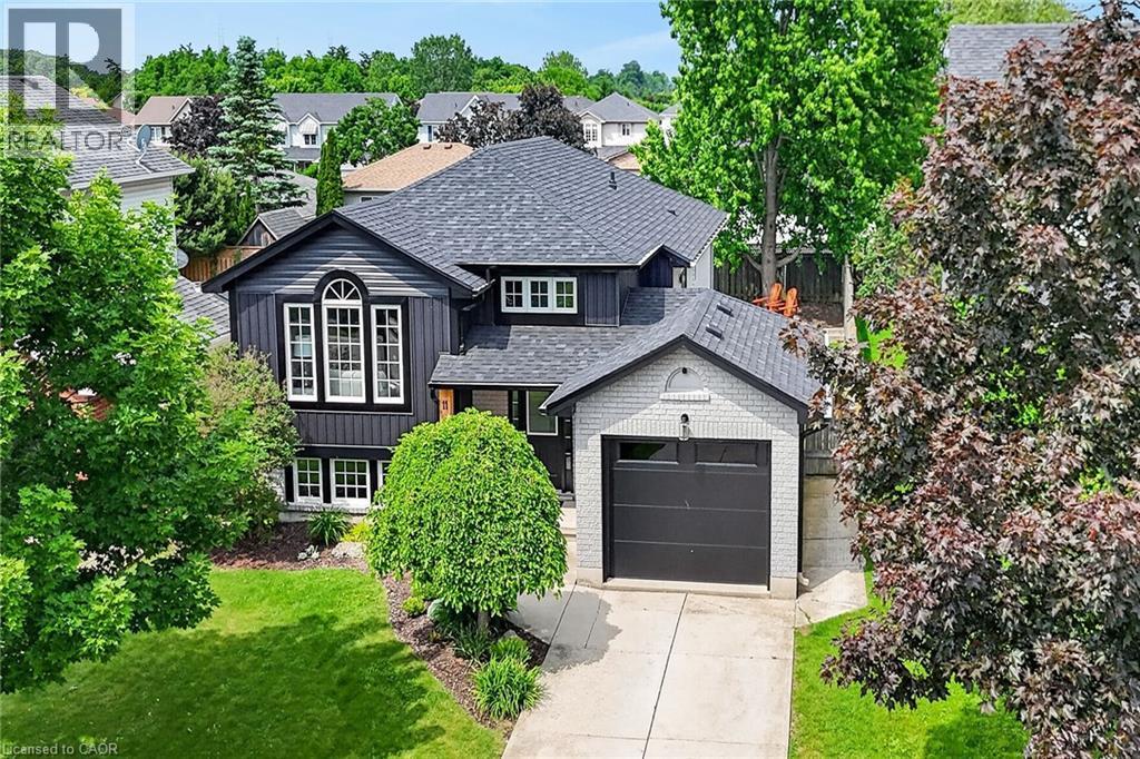 11 Stuart Street, Caledonia, ON
