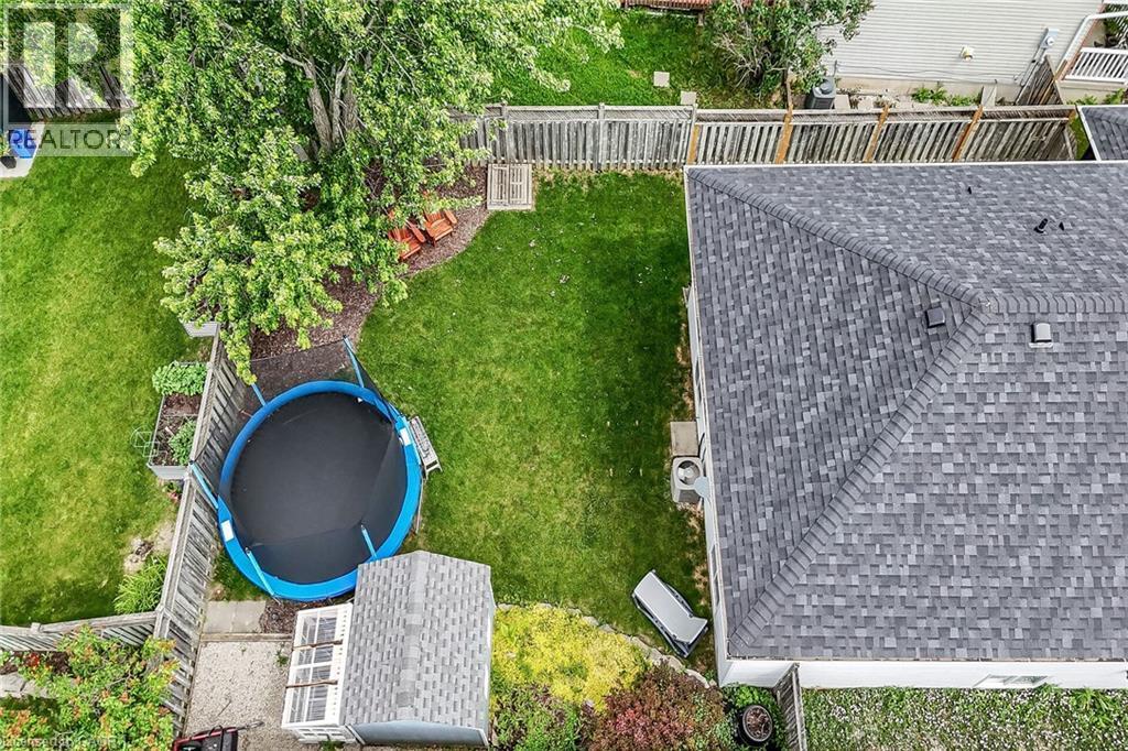 11 Stuart Street, Caledonia, ON