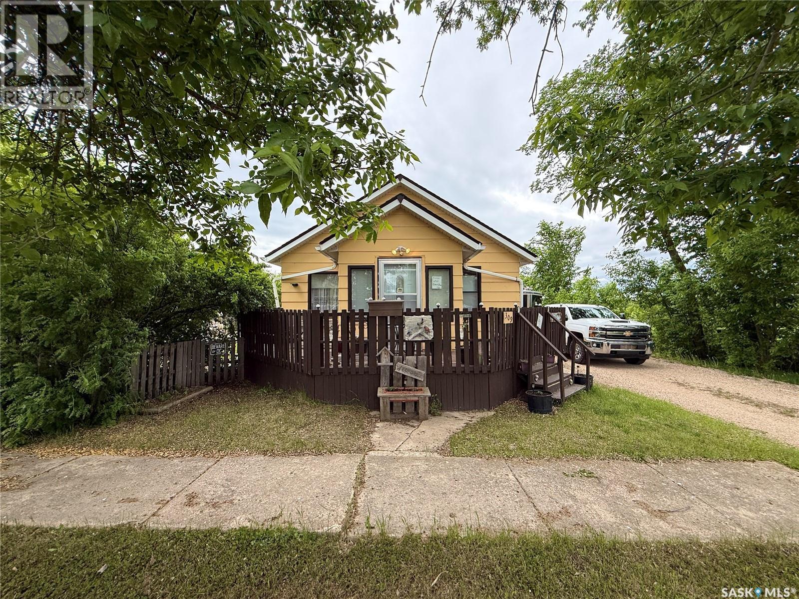 309 Main Street, Maymont, SK