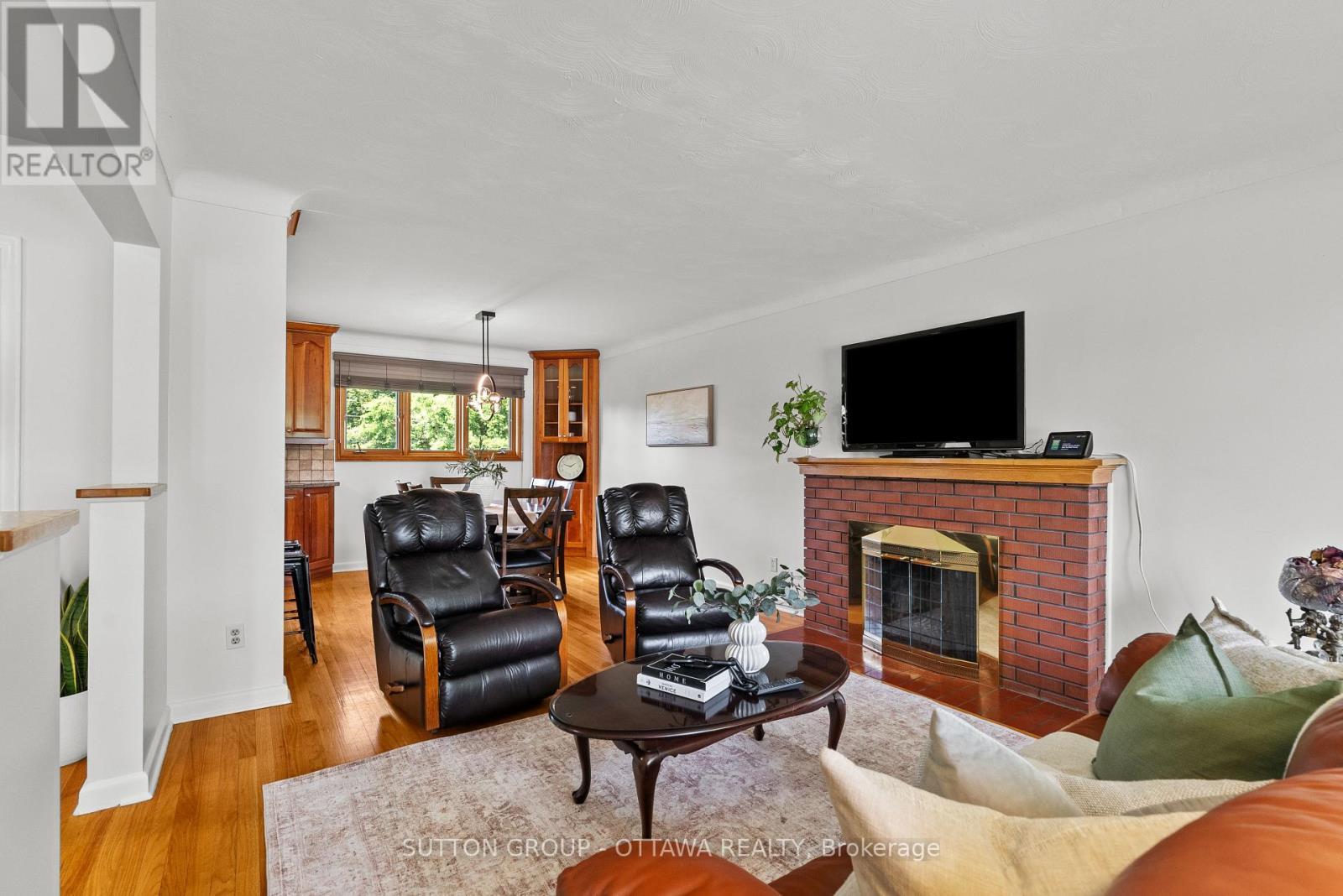 1166 Whitmore Avenue, Ottawa, ON