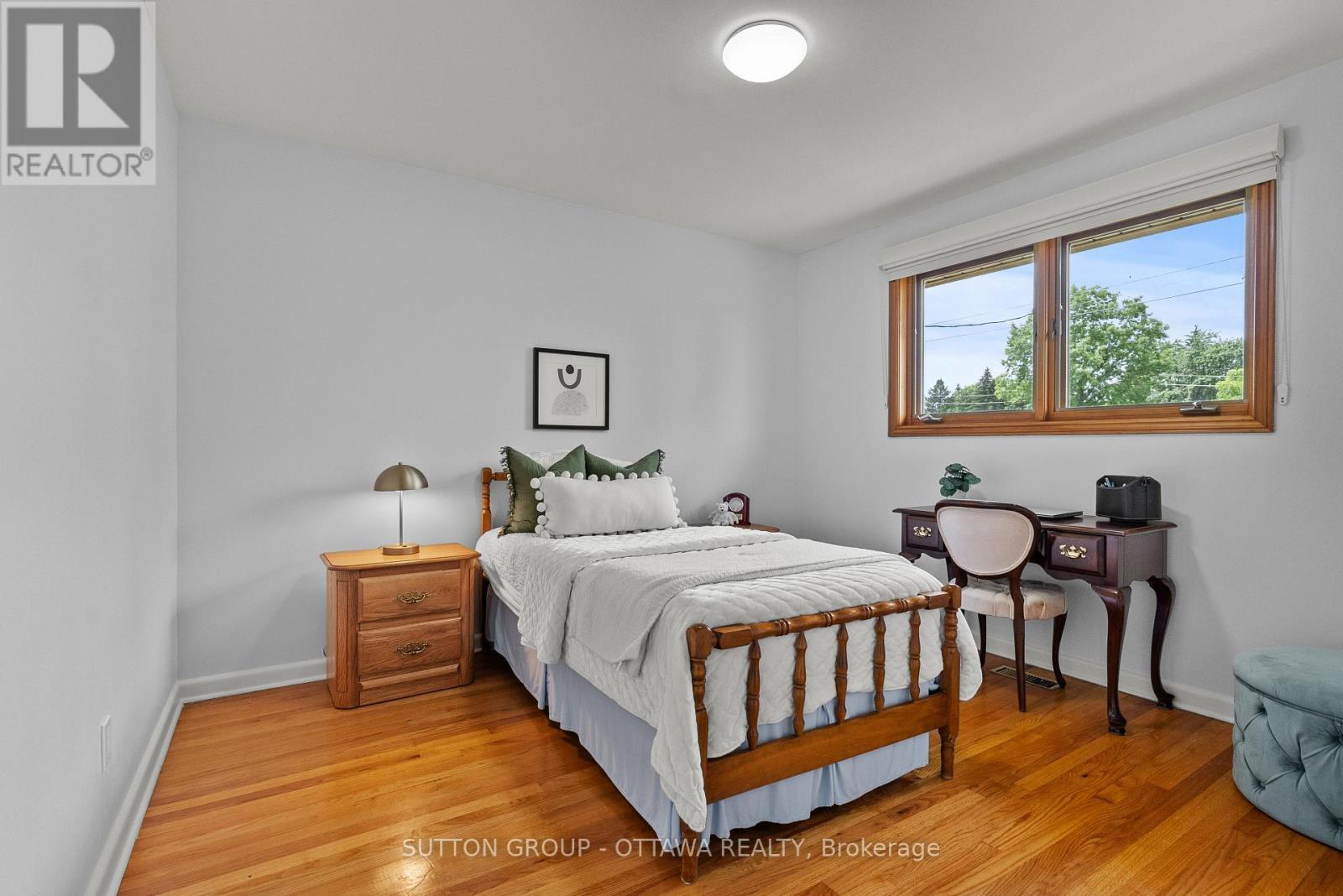 1166 Whitmore Avenue, Ottawa, ON