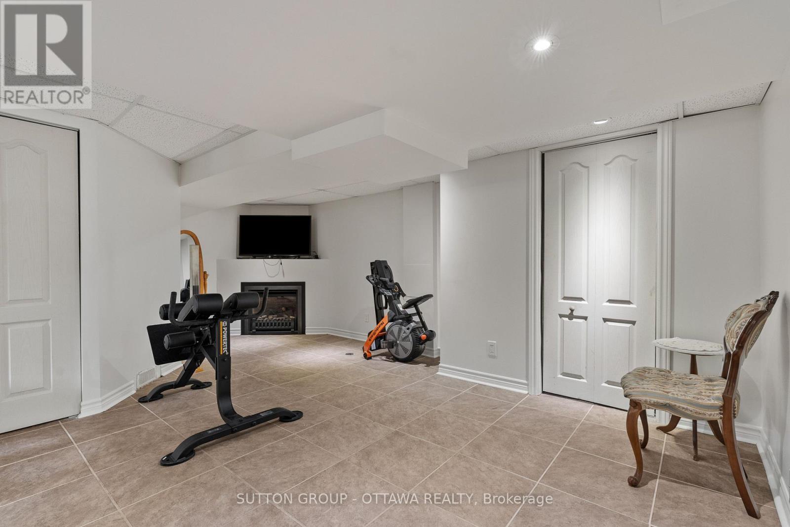 1166 Whitmore Avenue, Ottawa, ON