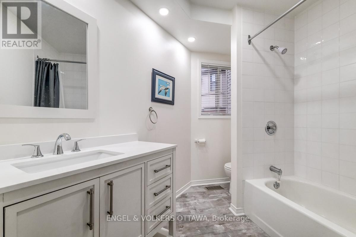 158 Rochester Street, Ottawa, ON