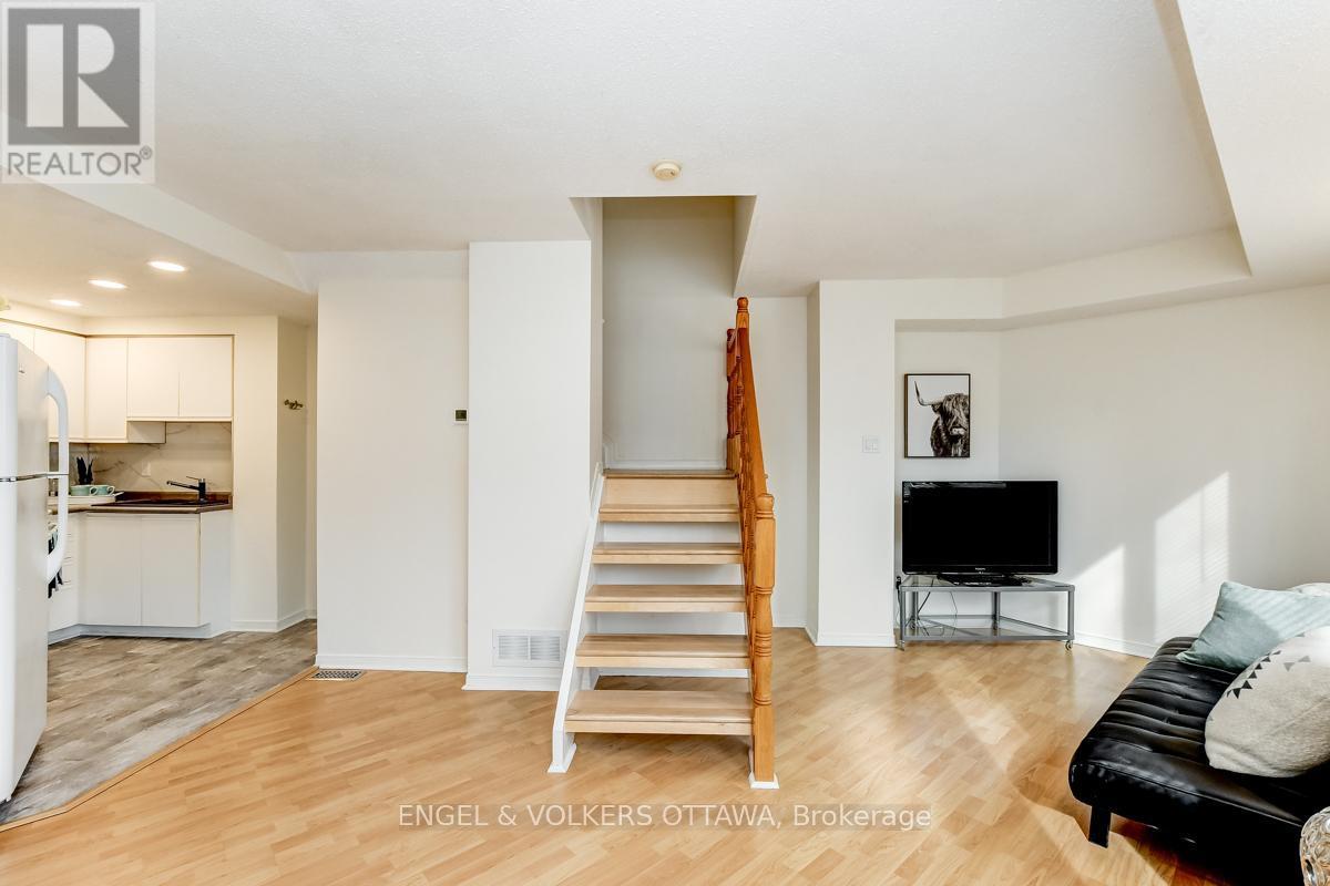 158 Rochester Street, Ottawa, ON