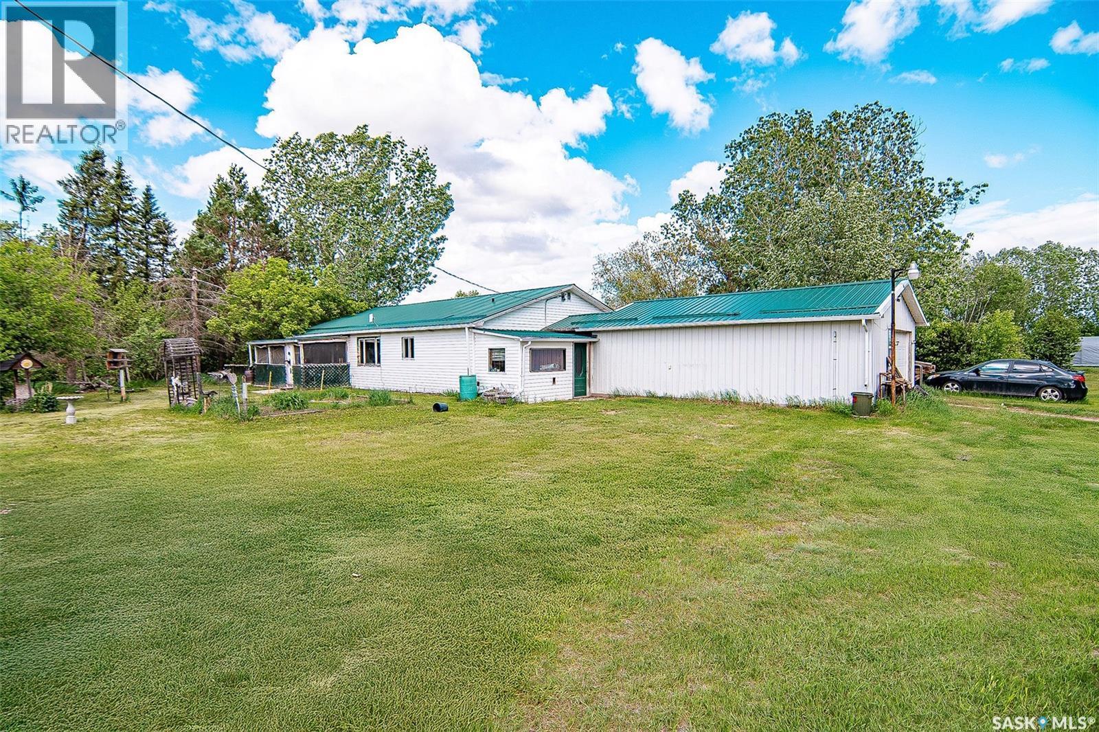 Chatlain Farm, Paddockwood Rm No. 520, SK